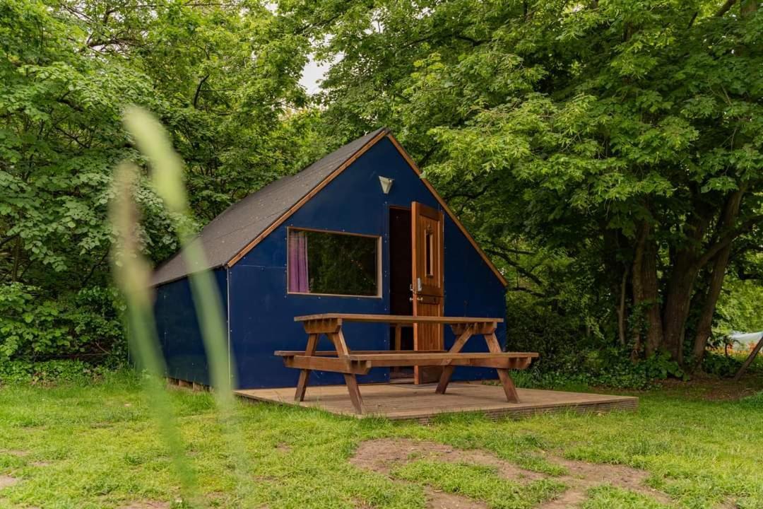 Bell Tent Glamping At Royal Victoria Country Park Southampton Zewnętrze zdjęcie